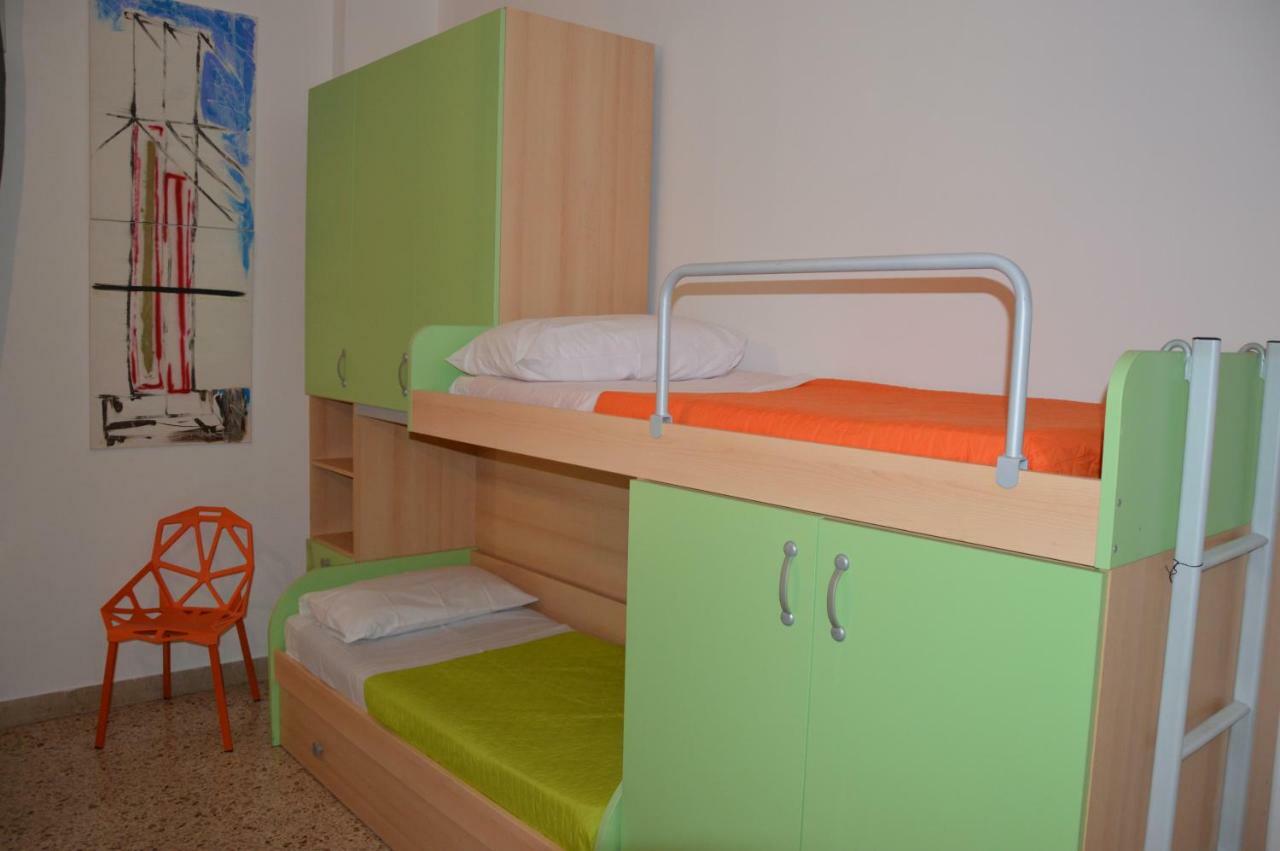 B&B Il Profumo Del Porto Trapani Luaran gambar