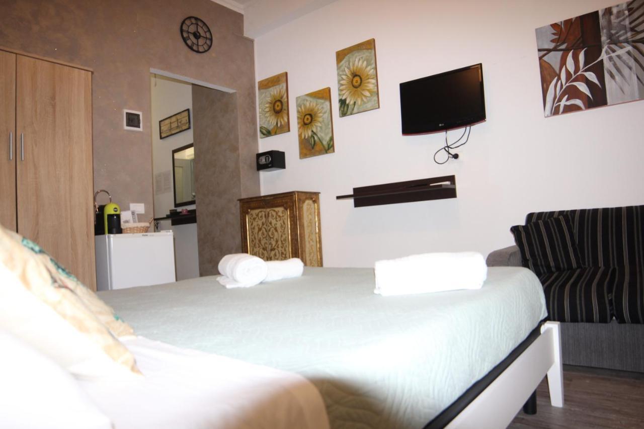 B&B Il Profumo Del Porto Trapani Luaran gambar