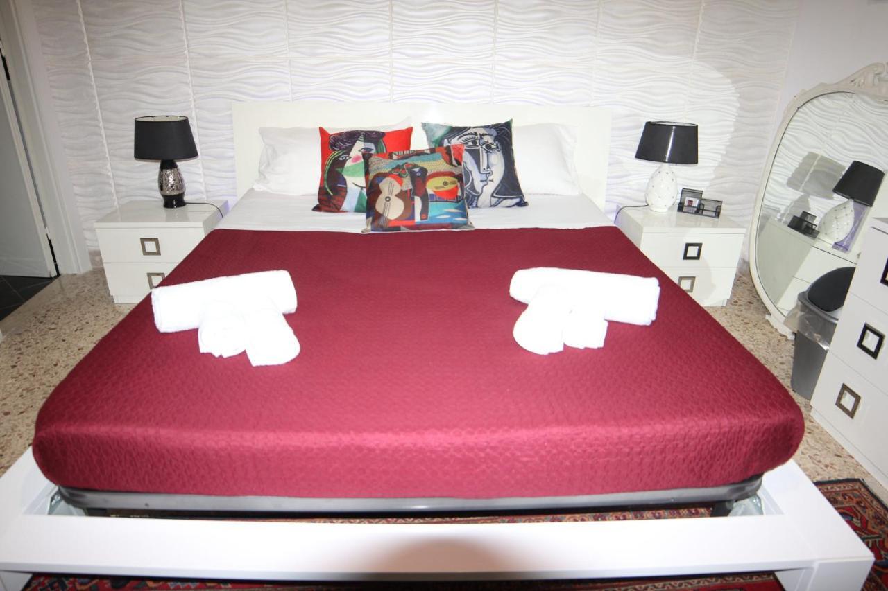 B&B Il Profumo Del Porto Trapani Luaran gambar