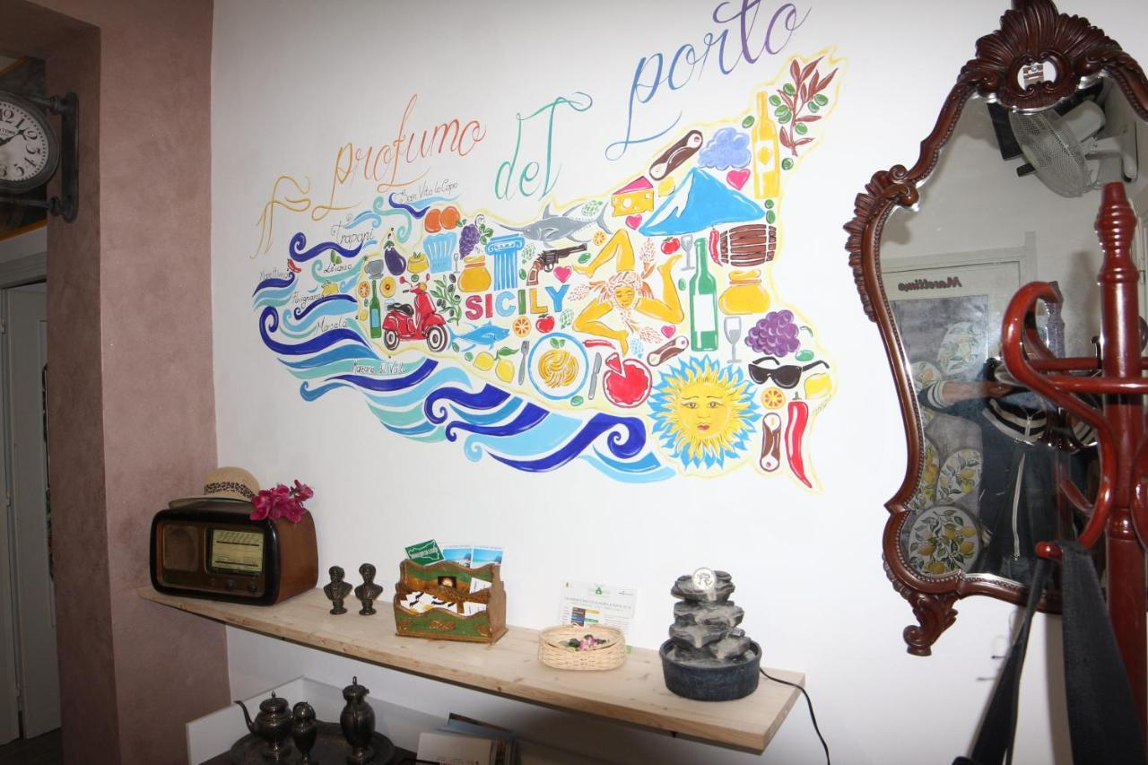 B&B Il Profumo Del Porto Trapani Luaran gambar